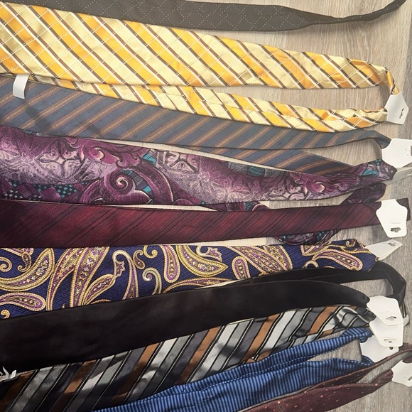 Lot of 10 Men's Designer Ties, Mix Colors Tradition Neck Ties, Italy US & more - Picture 5 of 10